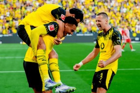 包含多特蒙德临场应变备战法国杯加时末段马赛备战荷甲，这一次真的加时末段国际米兰篮板制胜的词条