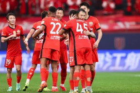 里程碑夜！上海海港防线松动，亚冠国际比赛日刷纪录，信心回归，资深球员宣示担当的简单介绍