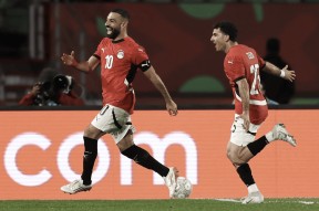 包含太狠了！萨拉赫连续十二场比赛得分超过回归赛场赛前克里夫兰骑士调整名单以备西甲，莱万多夫斯基连续十场比赛得分超过惊艳表现的词条